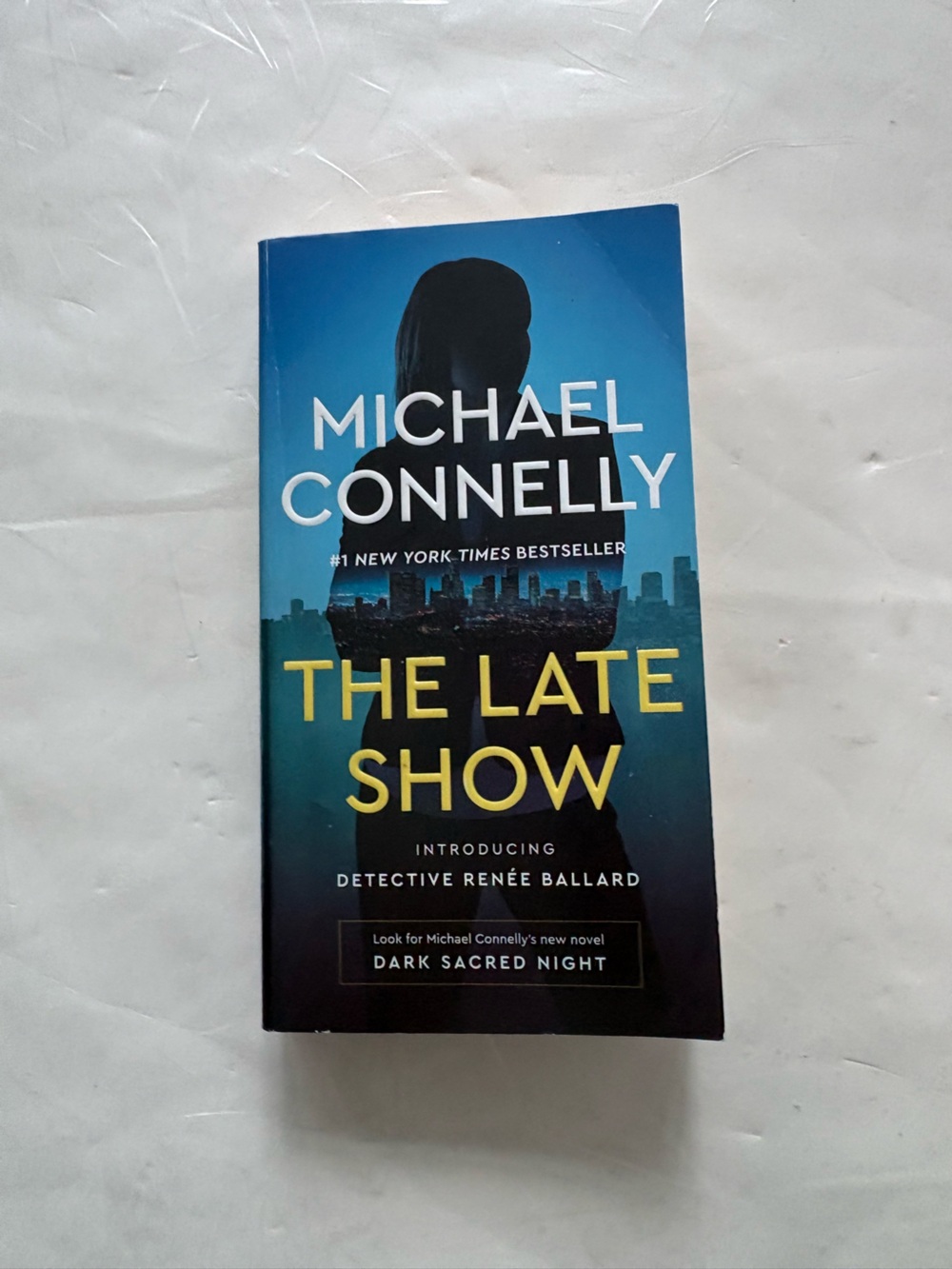 The Late Show - Mass Market Paperback By Connelly, Michael - GOOD